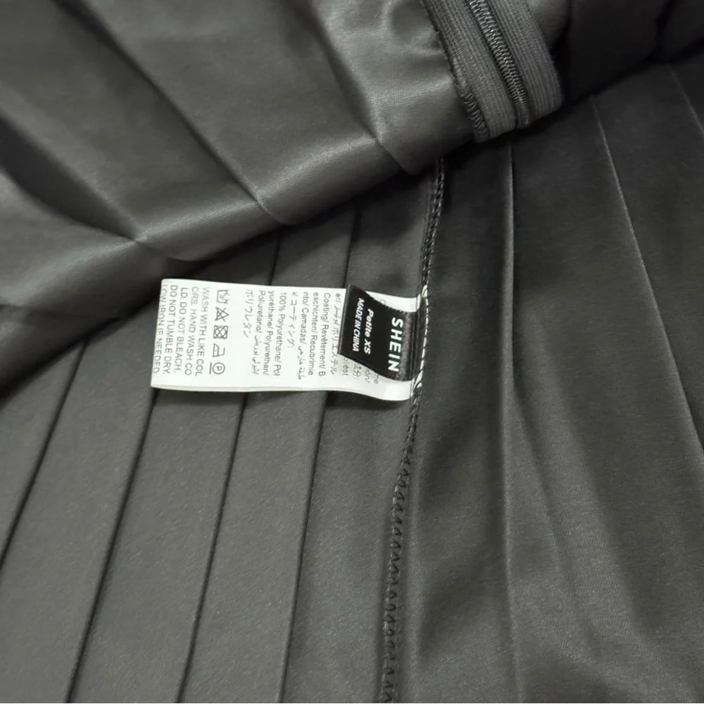 SHEIN PETITE High Waist Pleated PU Leather Short Skirt - Picture 6 of 6